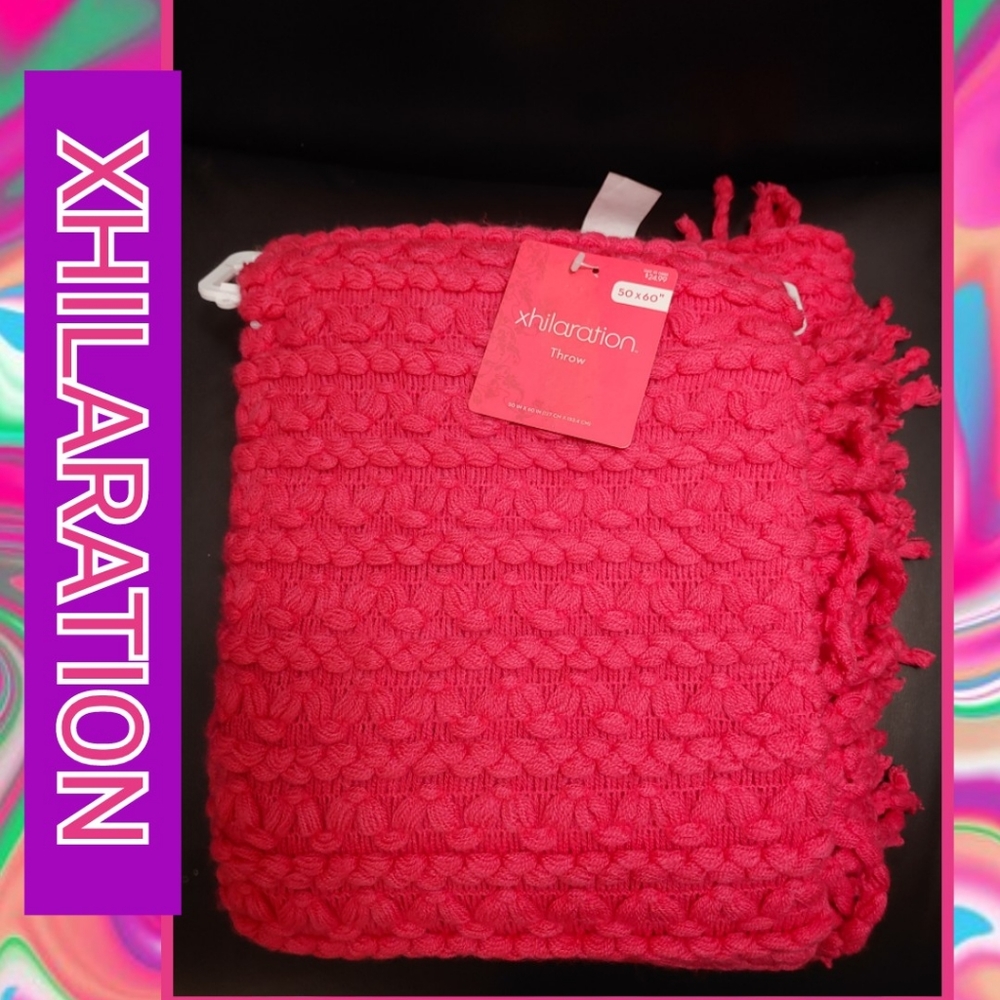 🌺🌺XHILARATION Crochet Style Throw🌺🌺